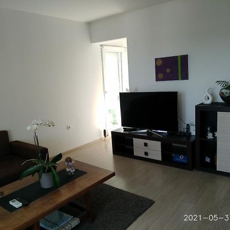 אומיס Private Pool And Sea View Apartment מראה חיצוני תמונה